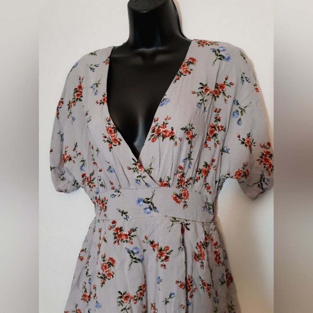 Baevely gray/purple floral romper - Picture 6 of 8